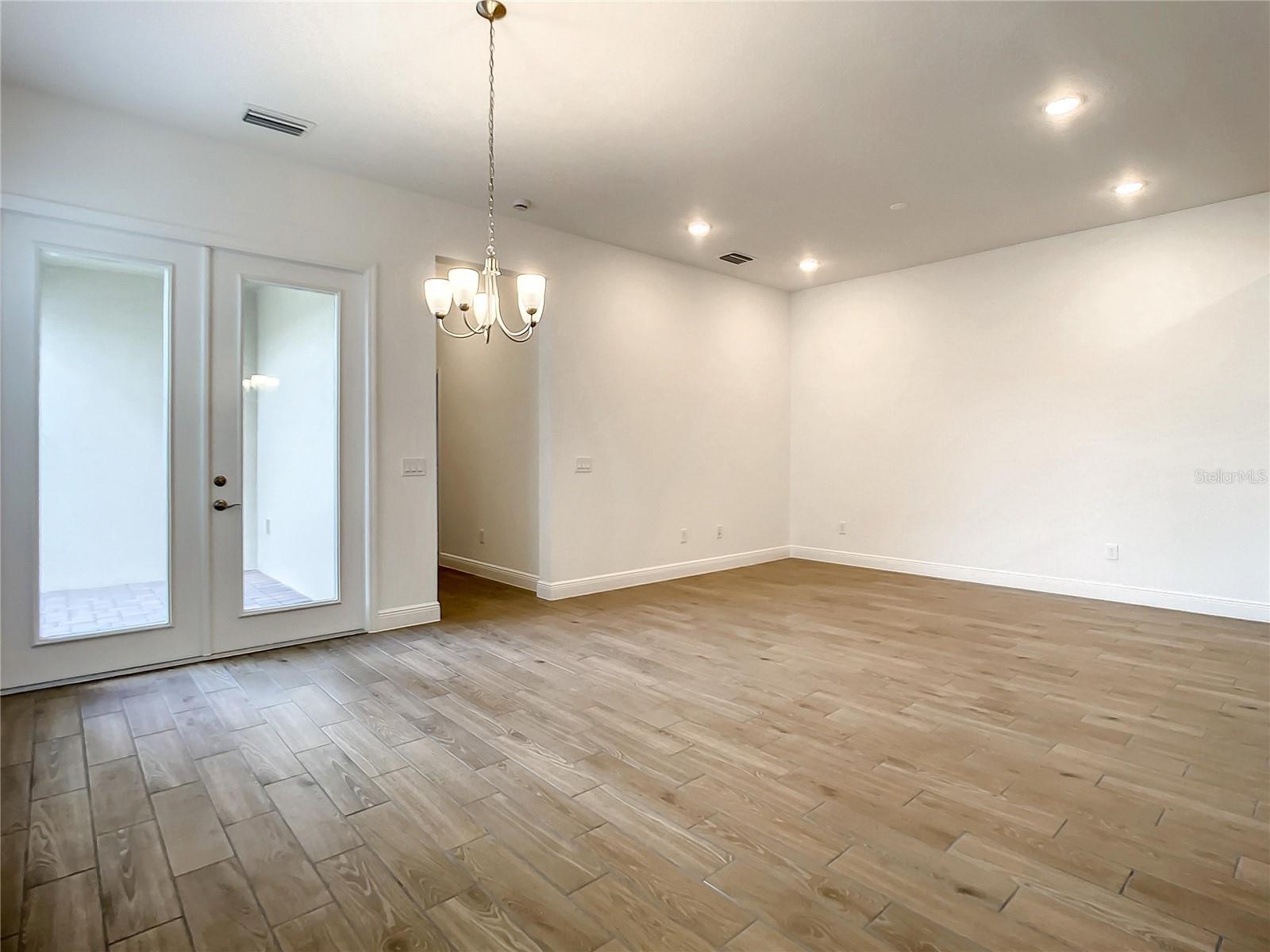 RIVINGTON PH 1A - Residential Lease