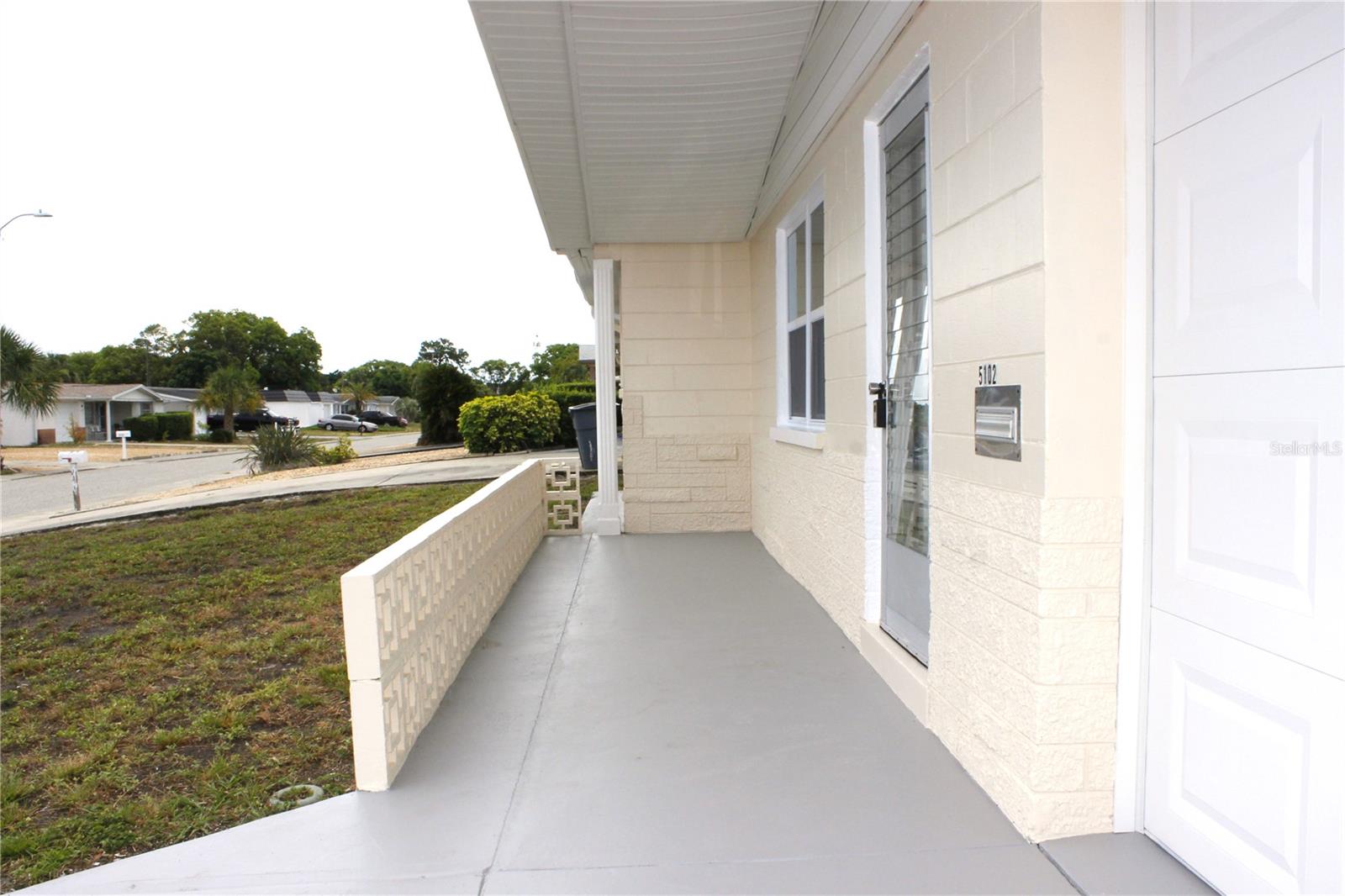 COLONIAL HILLS - Residential
