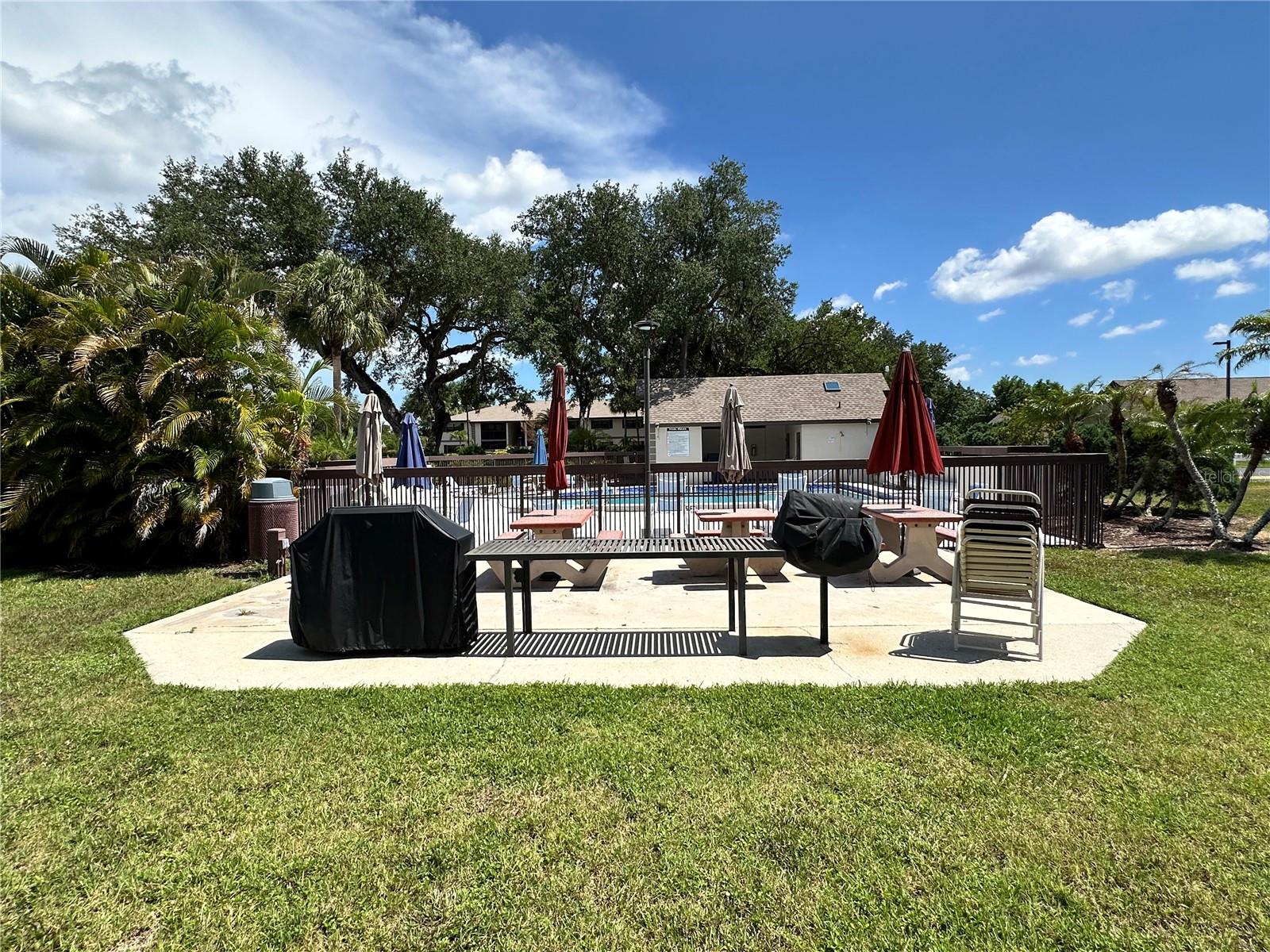 OAK FORREST - Residential