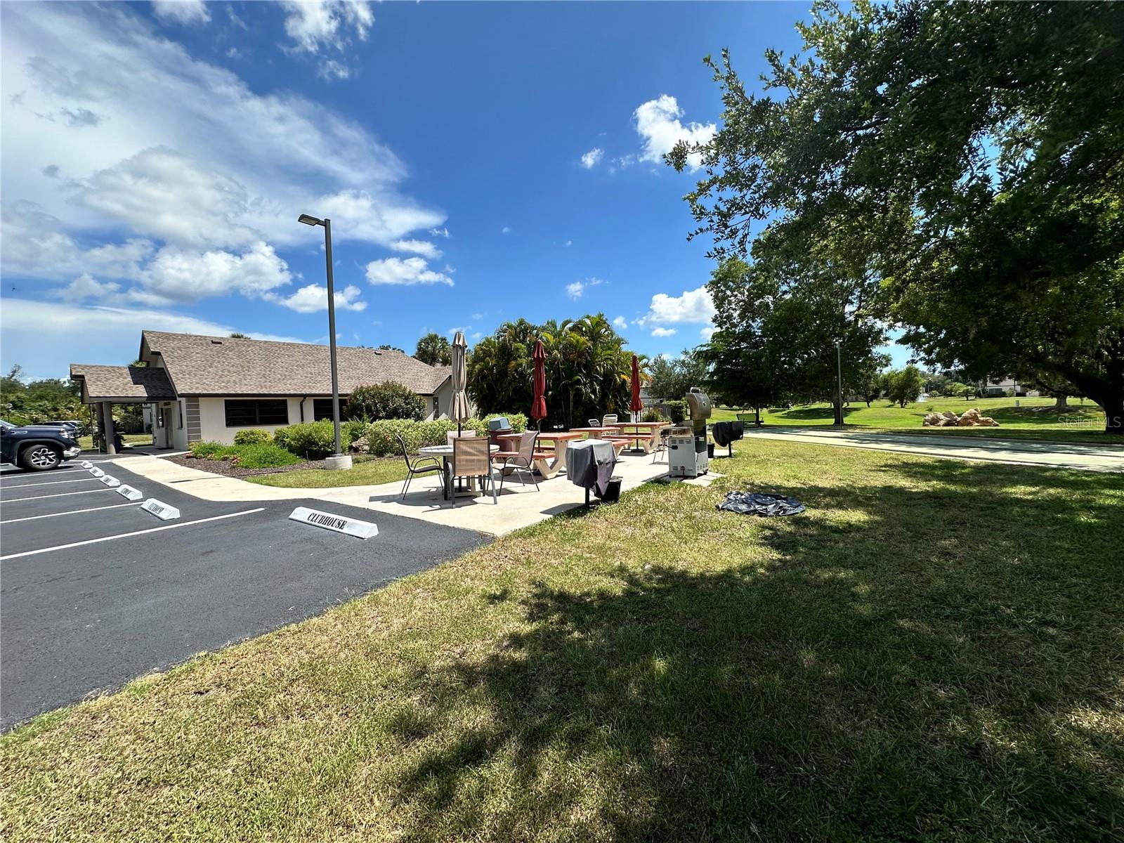 OAK FORREST - Residential