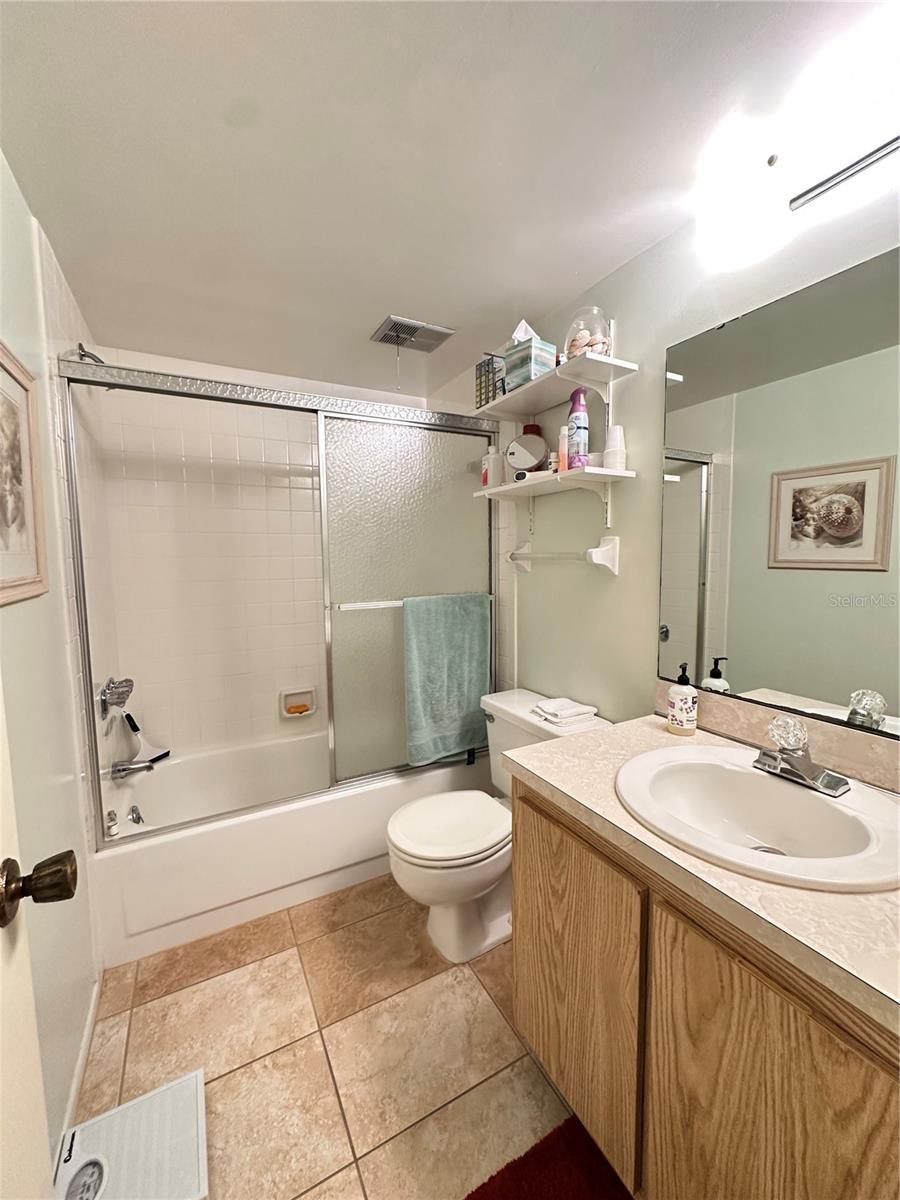 OAK FORREST - Residential