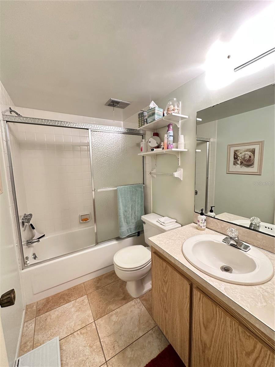 OAK FORREST - Residential