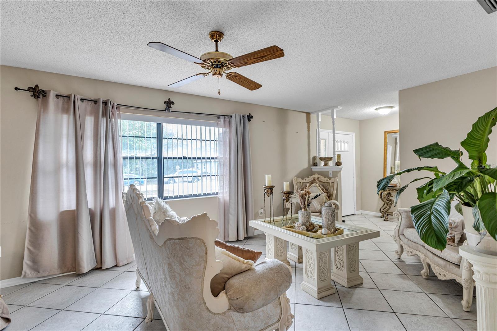 DELTONA LAKES UN 7 - Residential