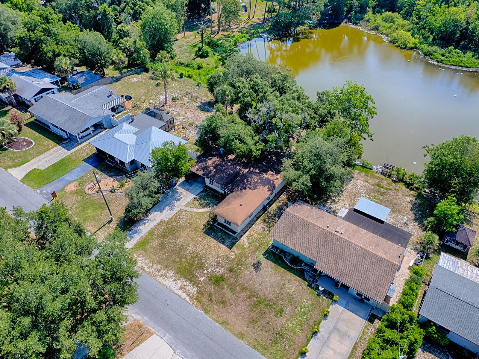 LEESBURG LAKEWOOD PARK - Residential