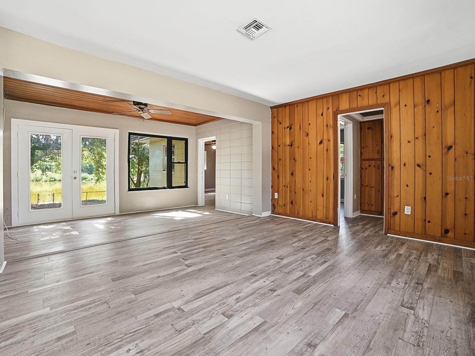 LEESBURG LAKEWOOD PARK - Residential