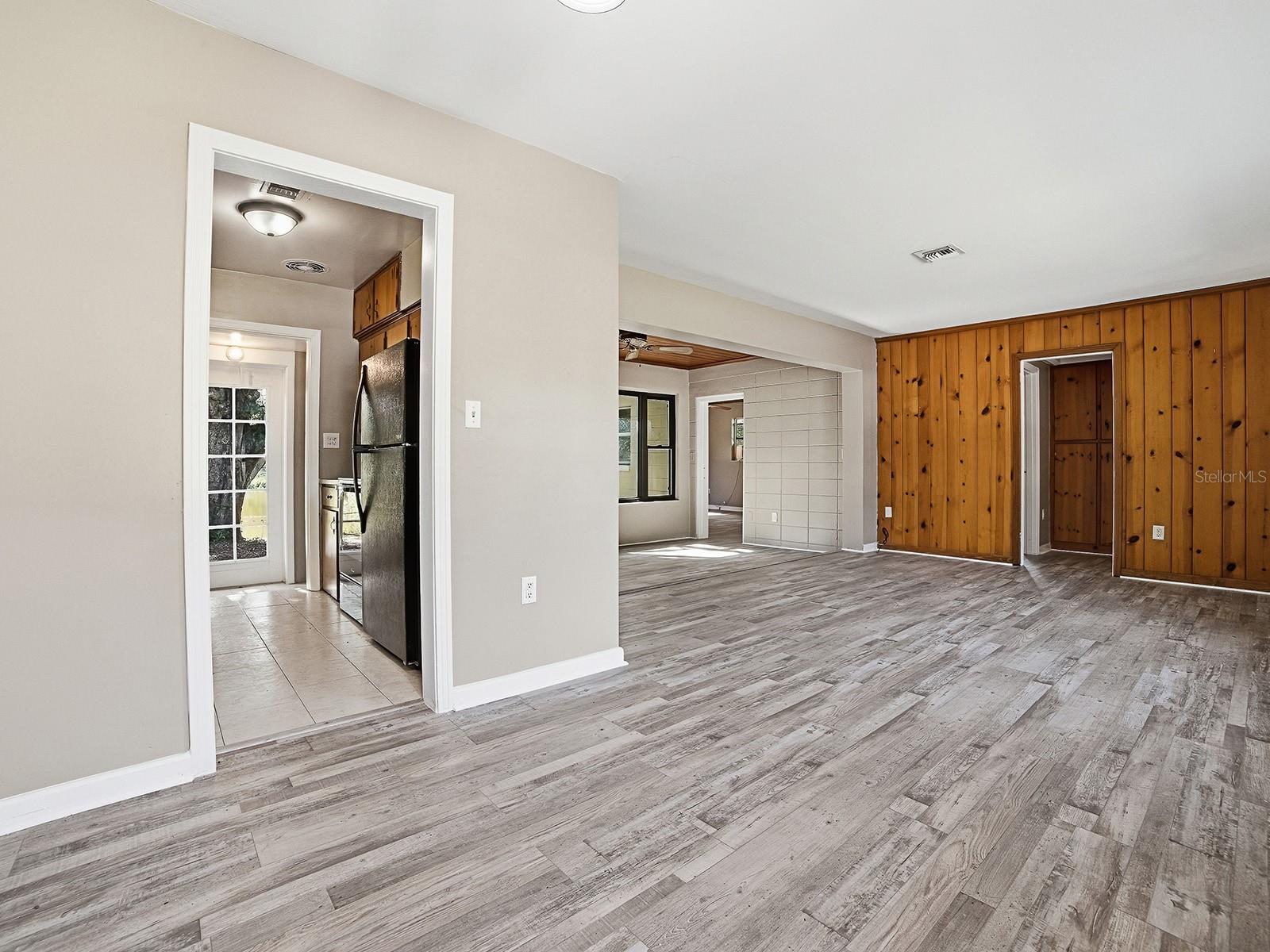 LEESBURG LAKEWOOD PARK - Residential