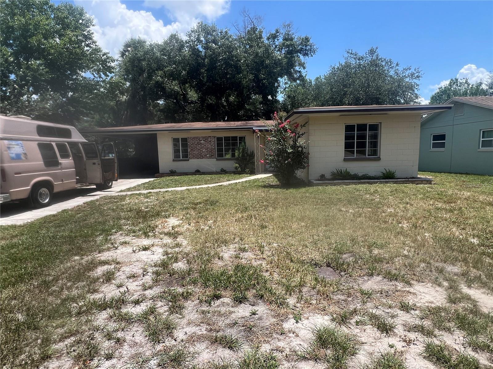 LEESBURG LAKEWOOD PARK - Residential