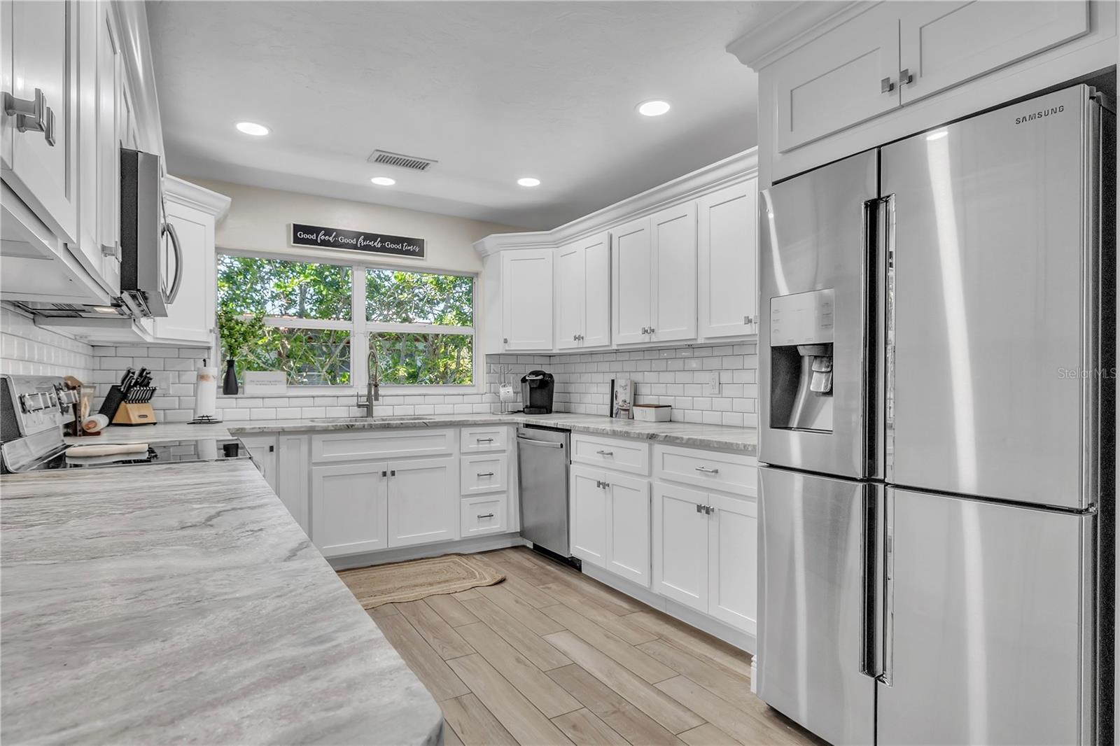 BAY VIEW ACRES - Residential