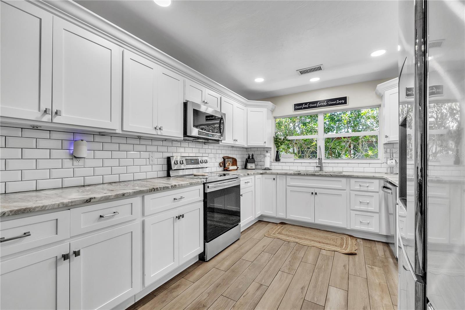 BAY VIEW ACRES - Residential