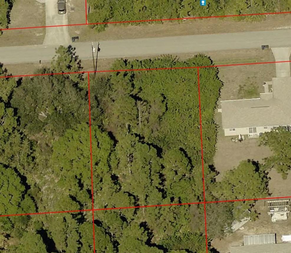 LEHIGH ACRES - Land