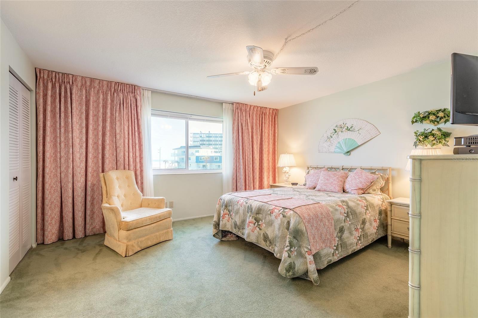 OCEAN BEACH CONDO CLUB LL - Residential