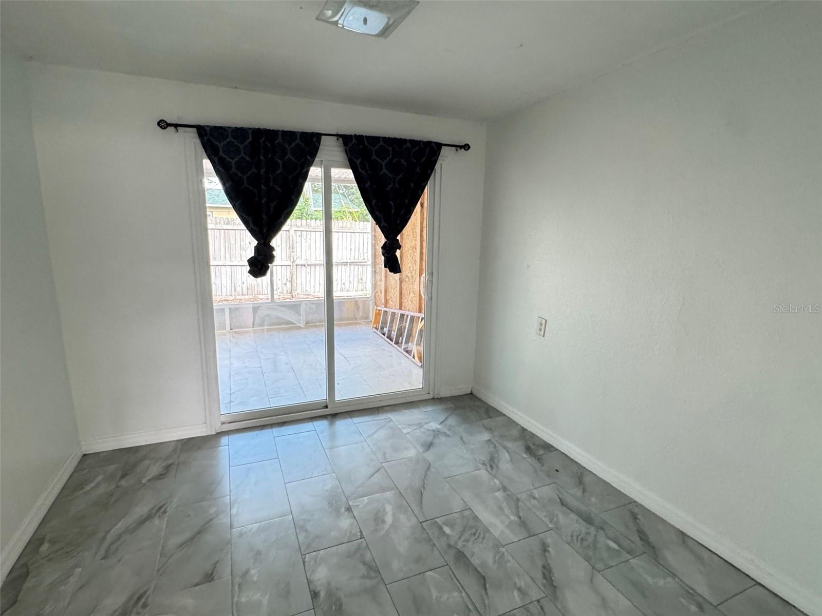 SKYVIEW TERRACE 1ST ADD - Residential Lease