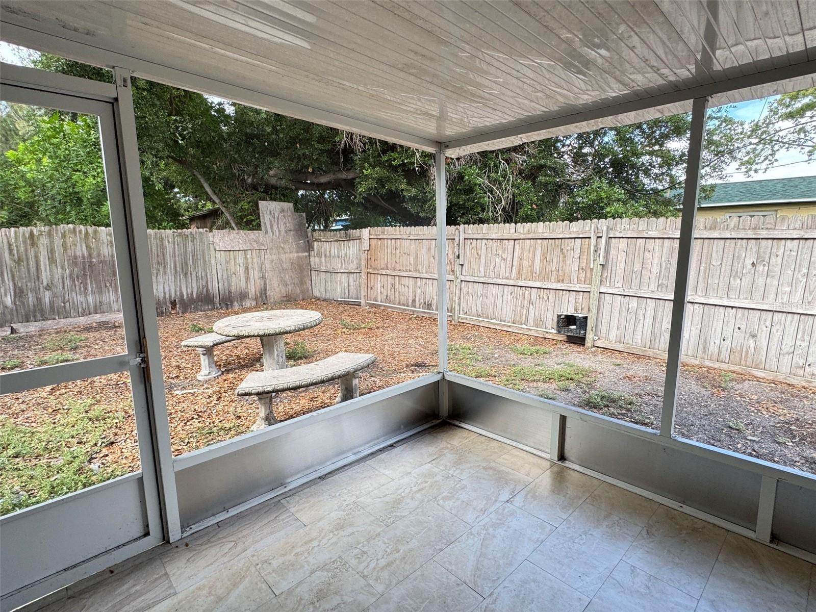 SKYVIEW TERRACE 1ST ADD - Residential Lease