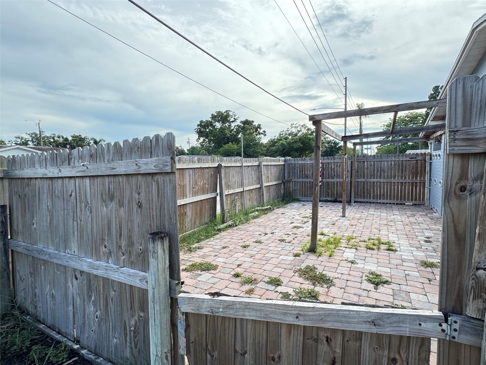 SKYVIEW TERRACE 1ST ADD - Residential Lease