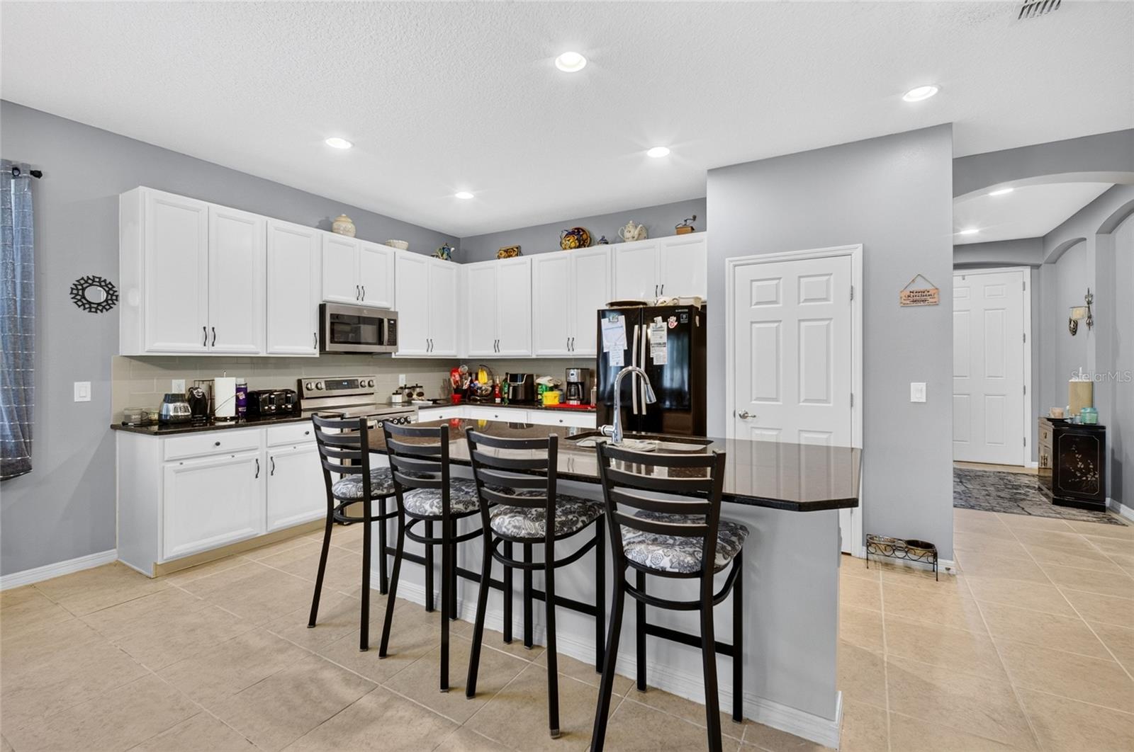 HARBOR SHORES - Residential