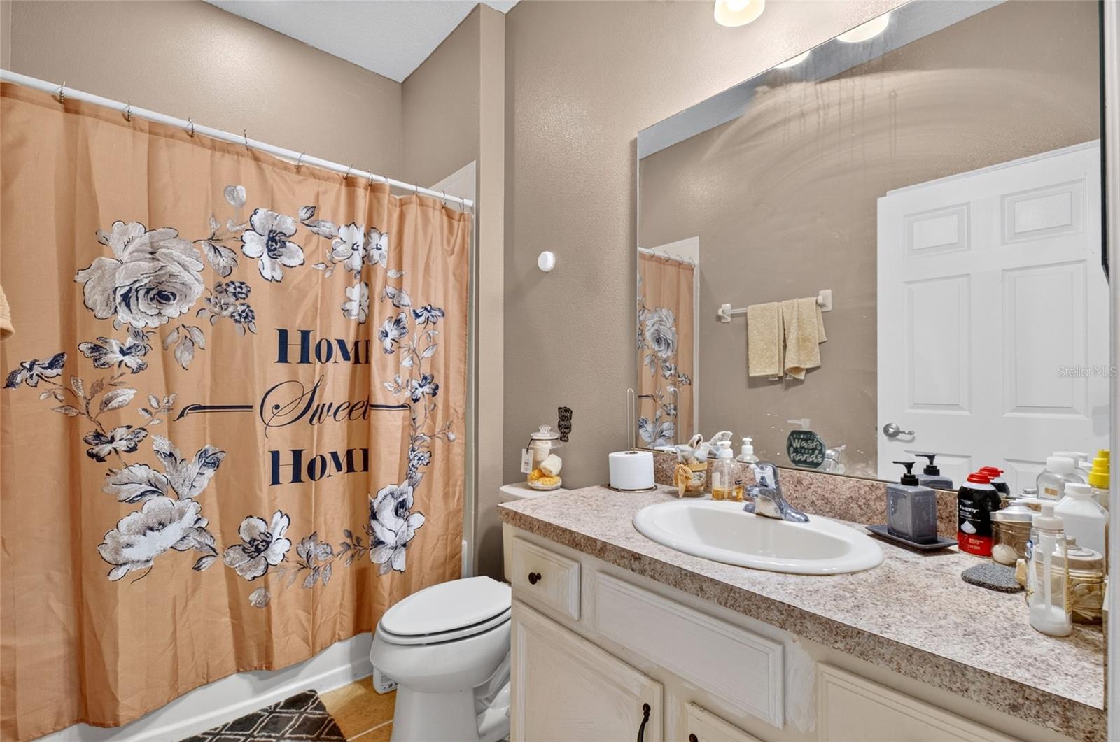 HARBOR SHORES - Residential