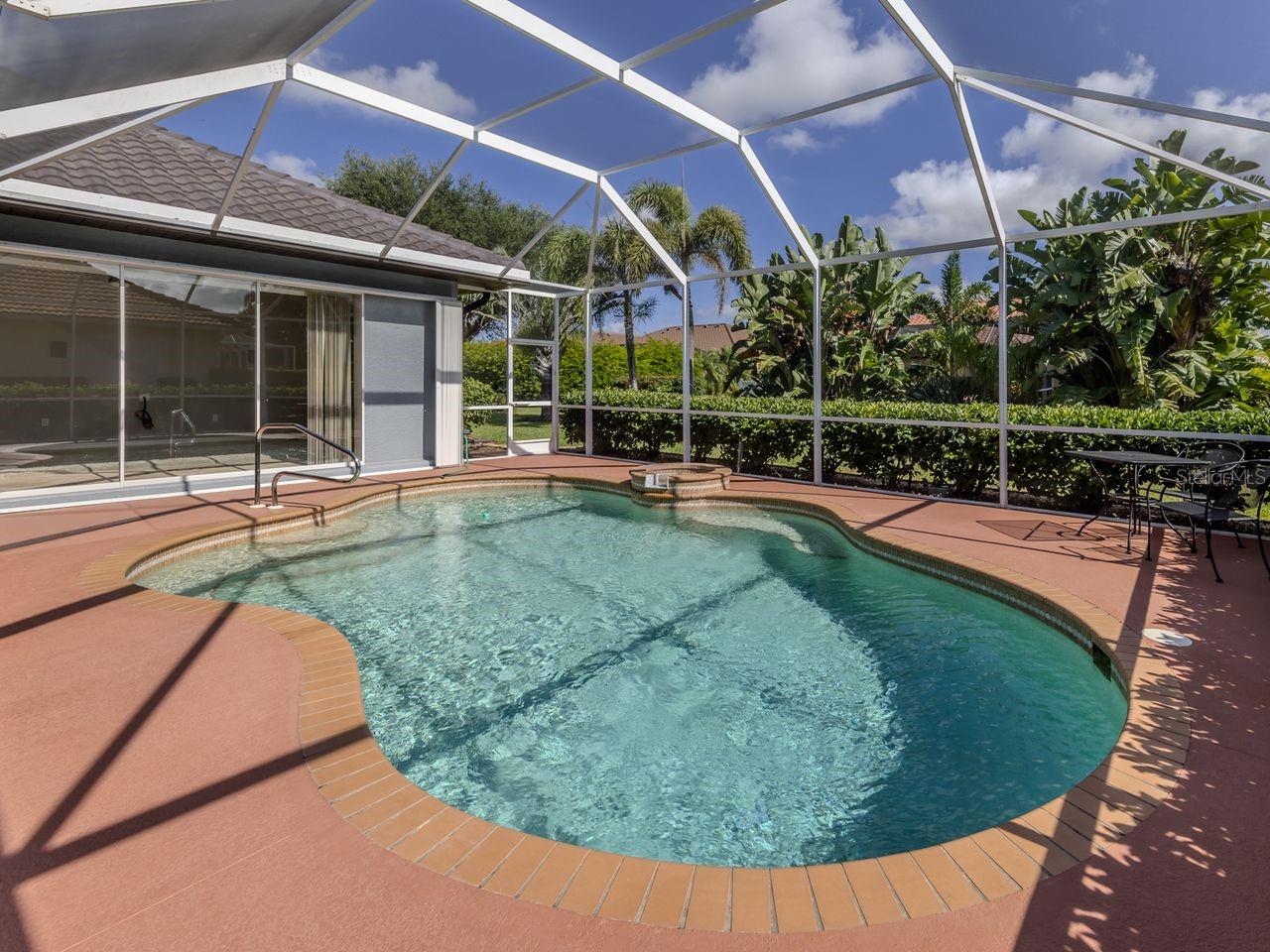 THE LAKES OF JACARANDA - Residential