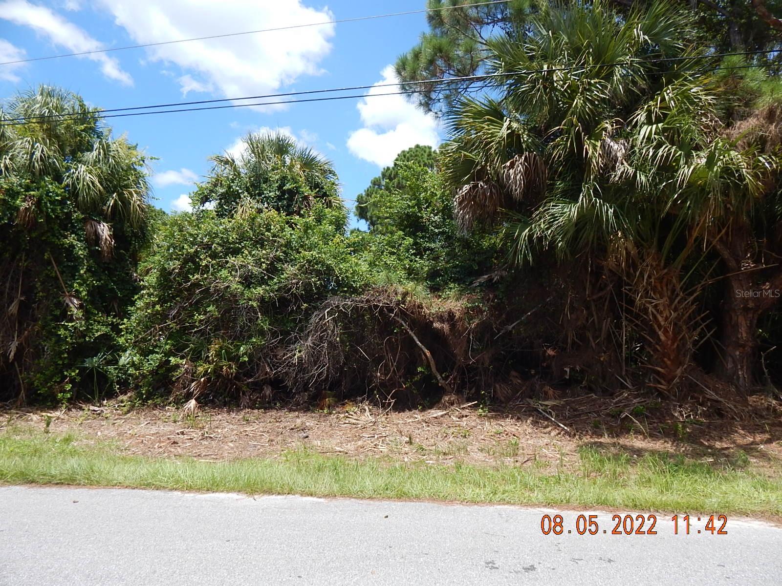PORT CHARLOTTE SUB 06 - Land
