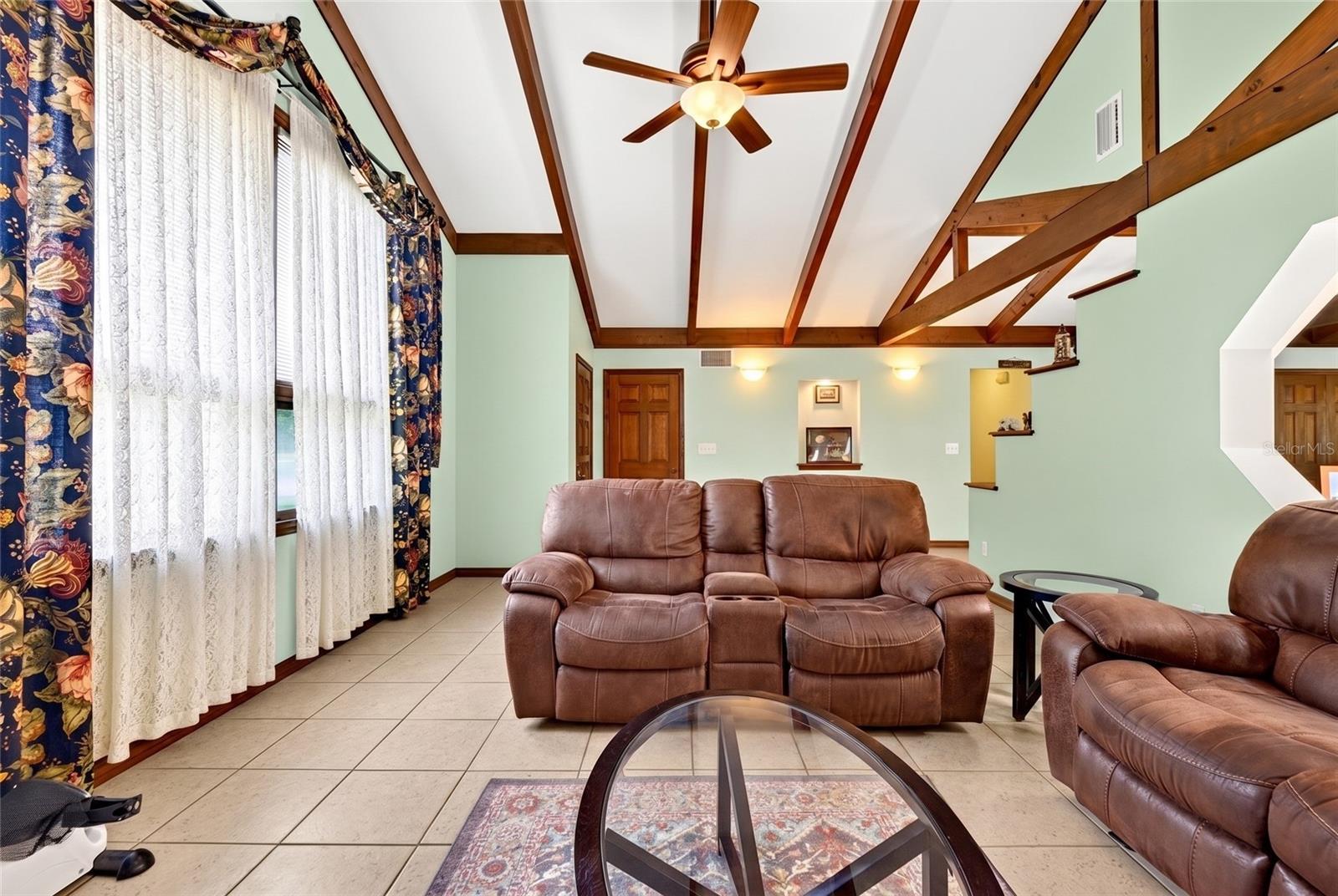 CITRUS SPGS UNIT 21 - Residential