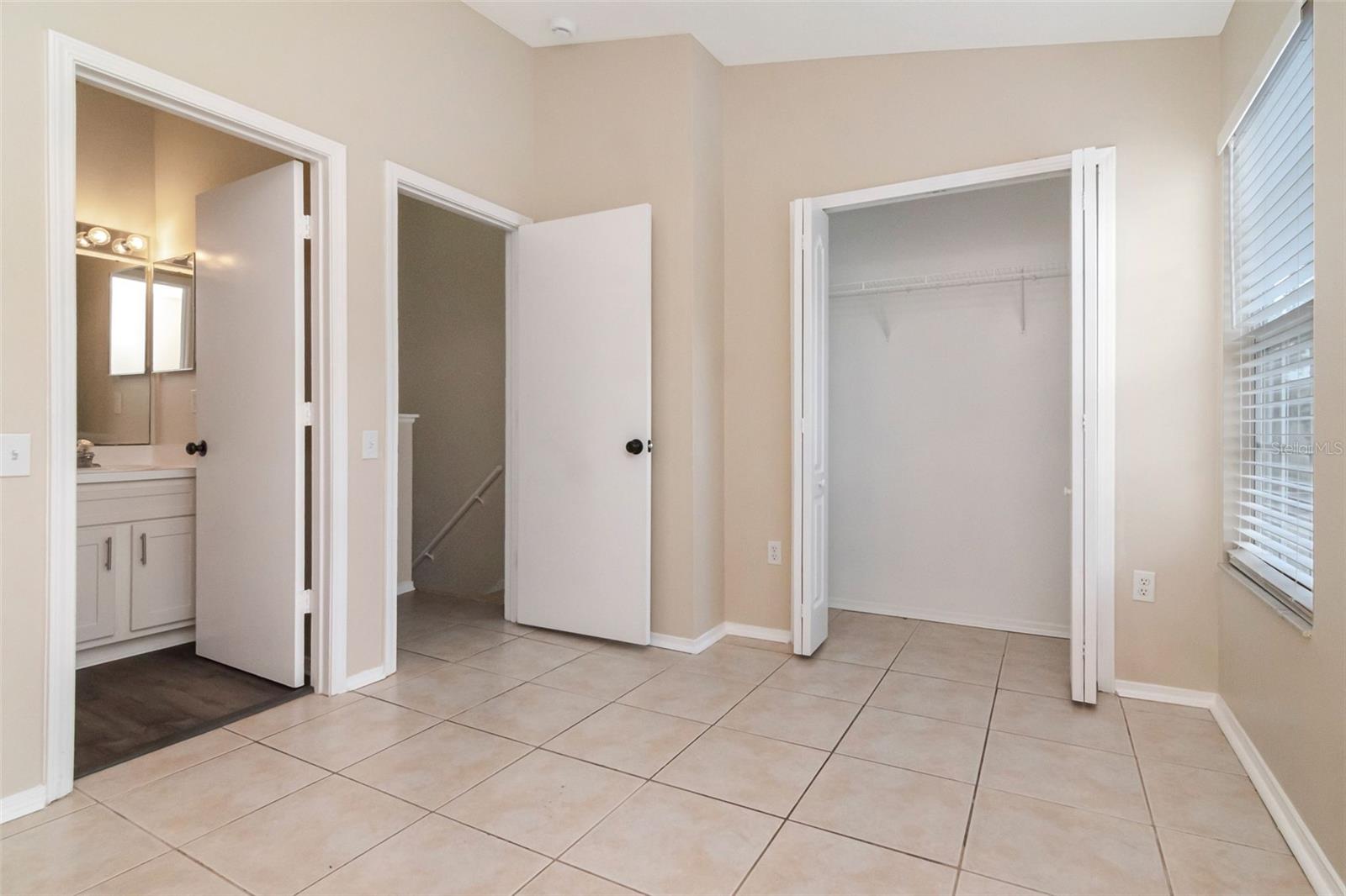 REGENCY KEY TWNHMS - Residential
