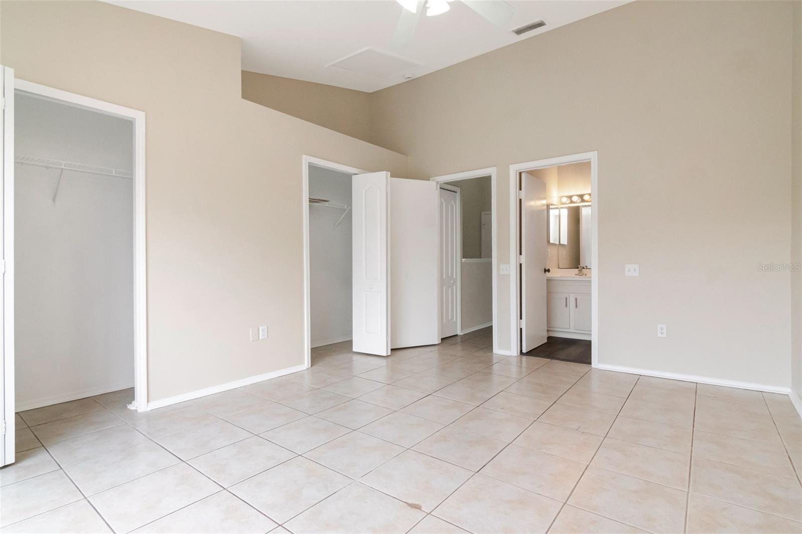 REGENCY KEY TWNHMS - Residential