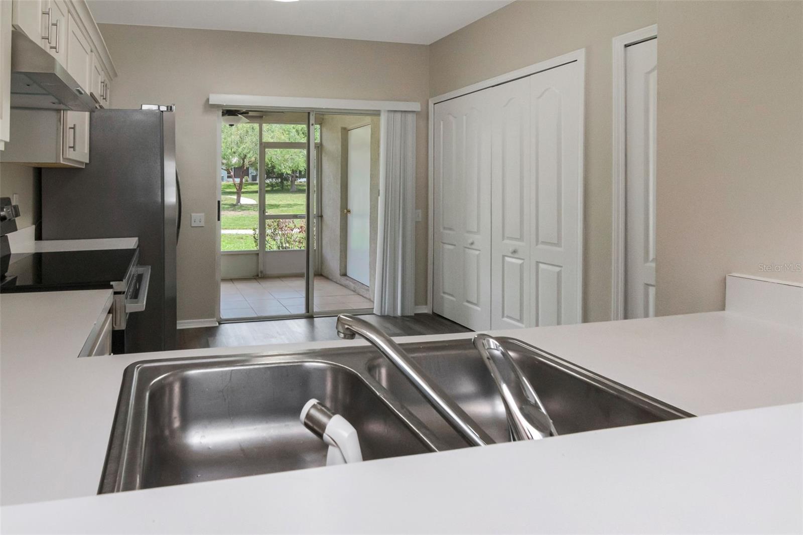REGENCY KEY TWNHMS - Residential