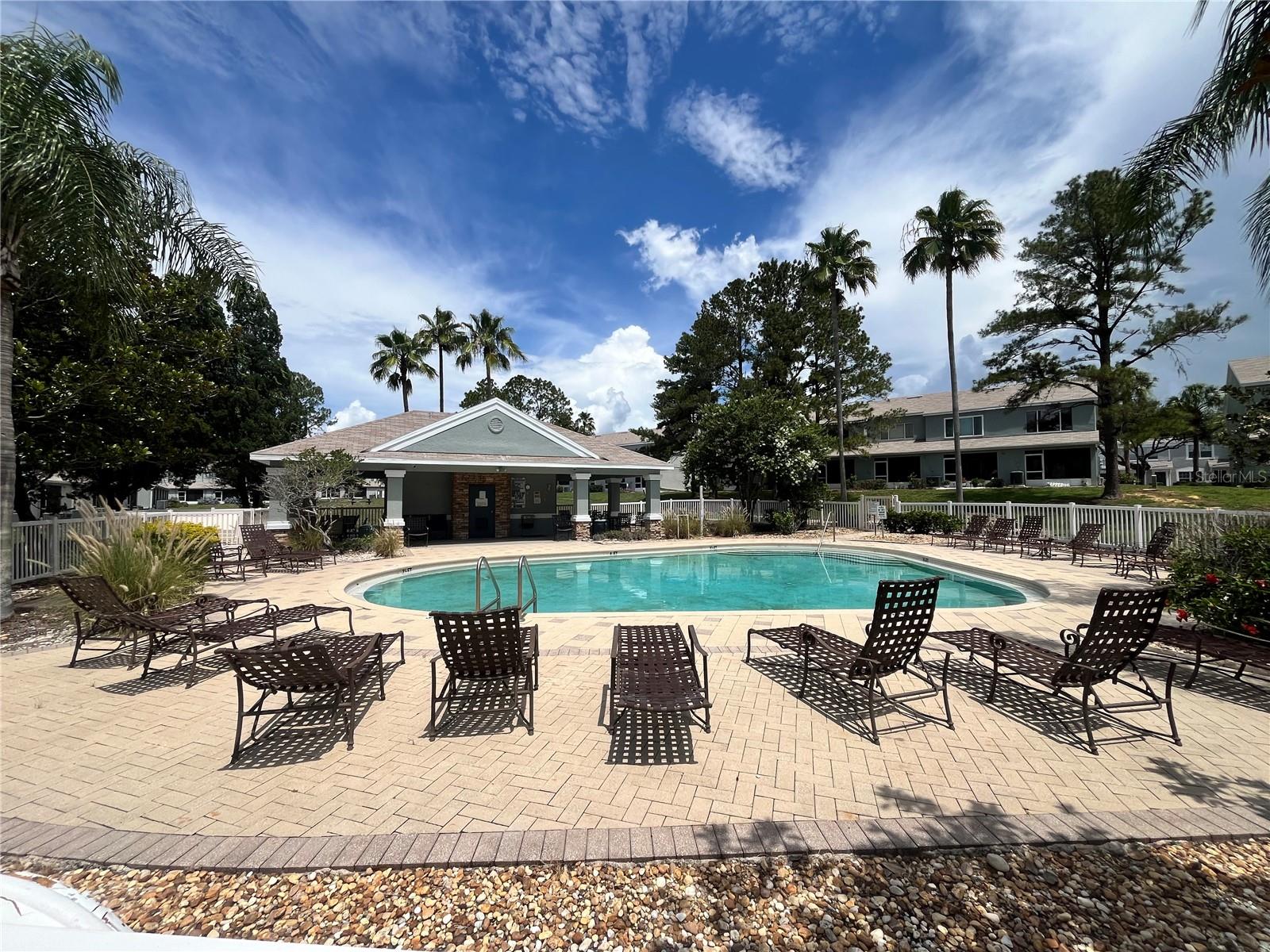 REGENCY KEY TWNHMS - Residential