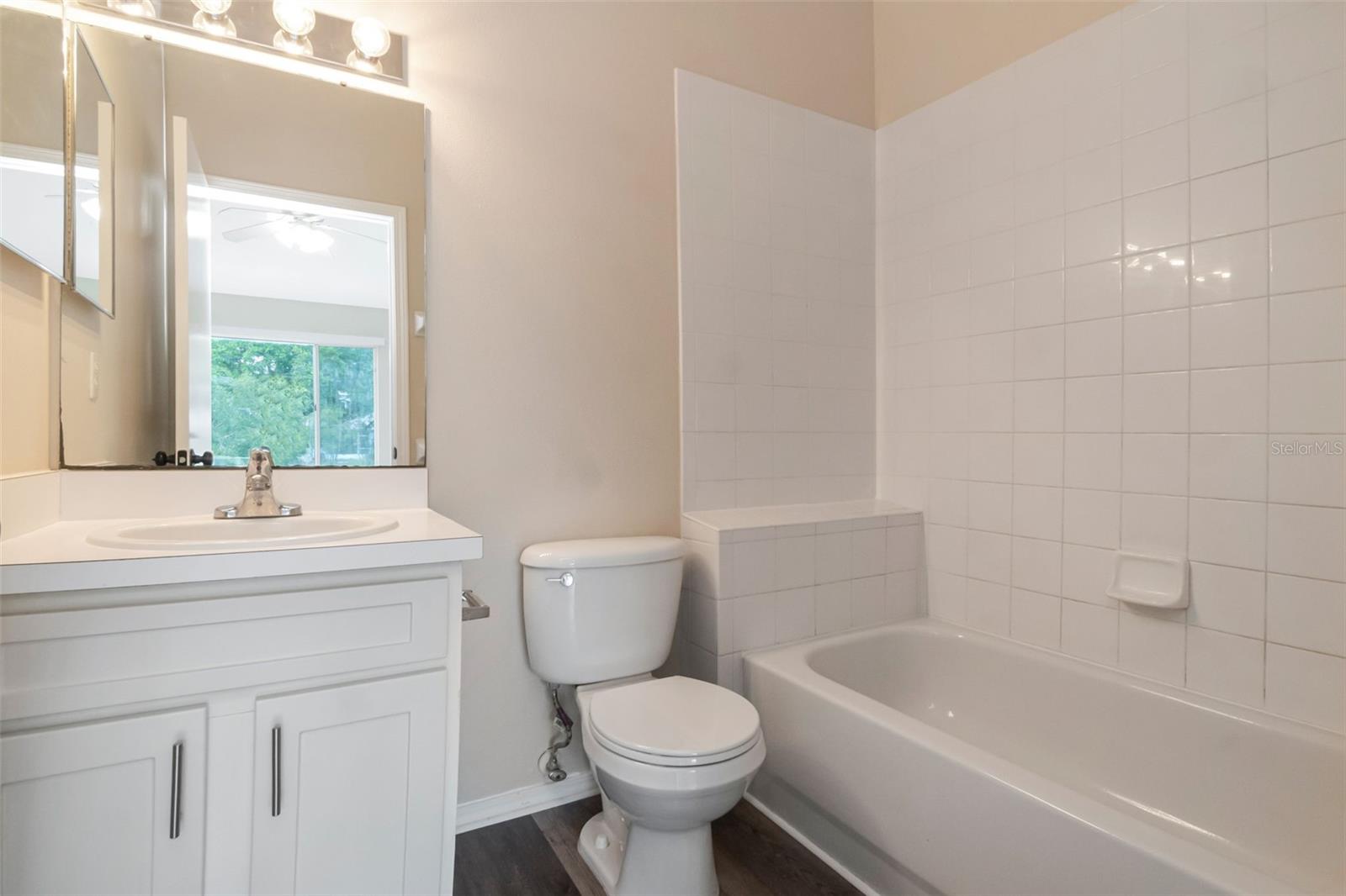 REGENCY KEY TWNHMS - Residential