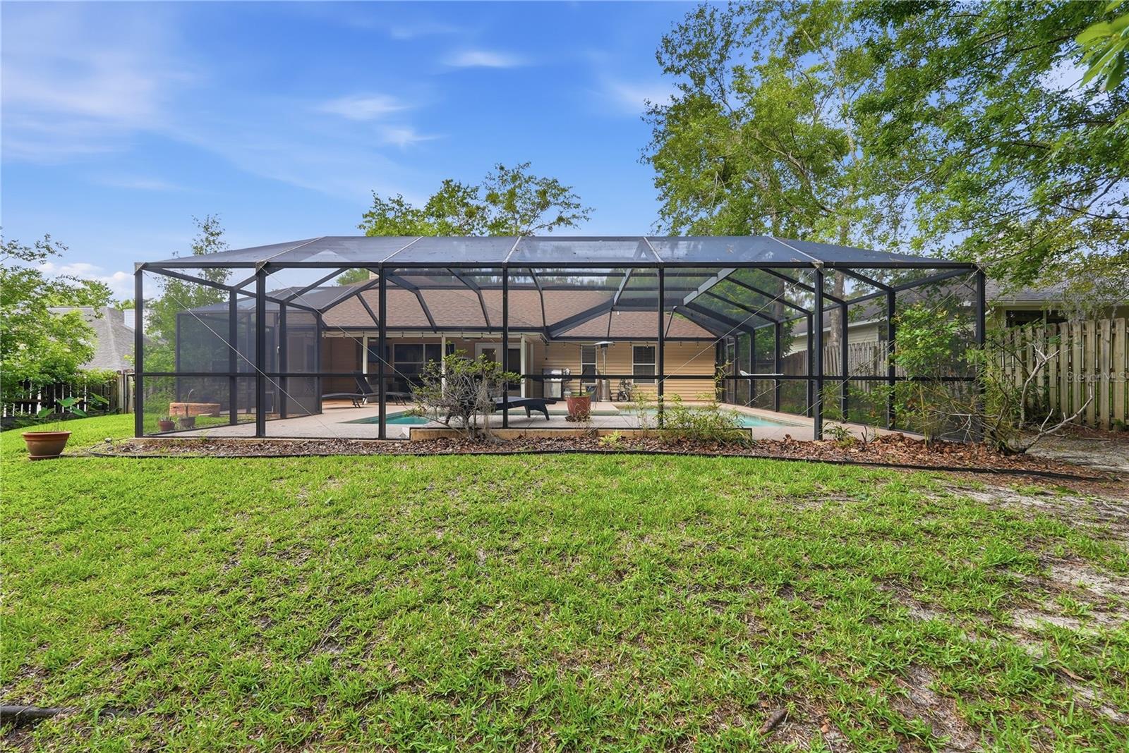 BROADMOOR PH 5 - Residential