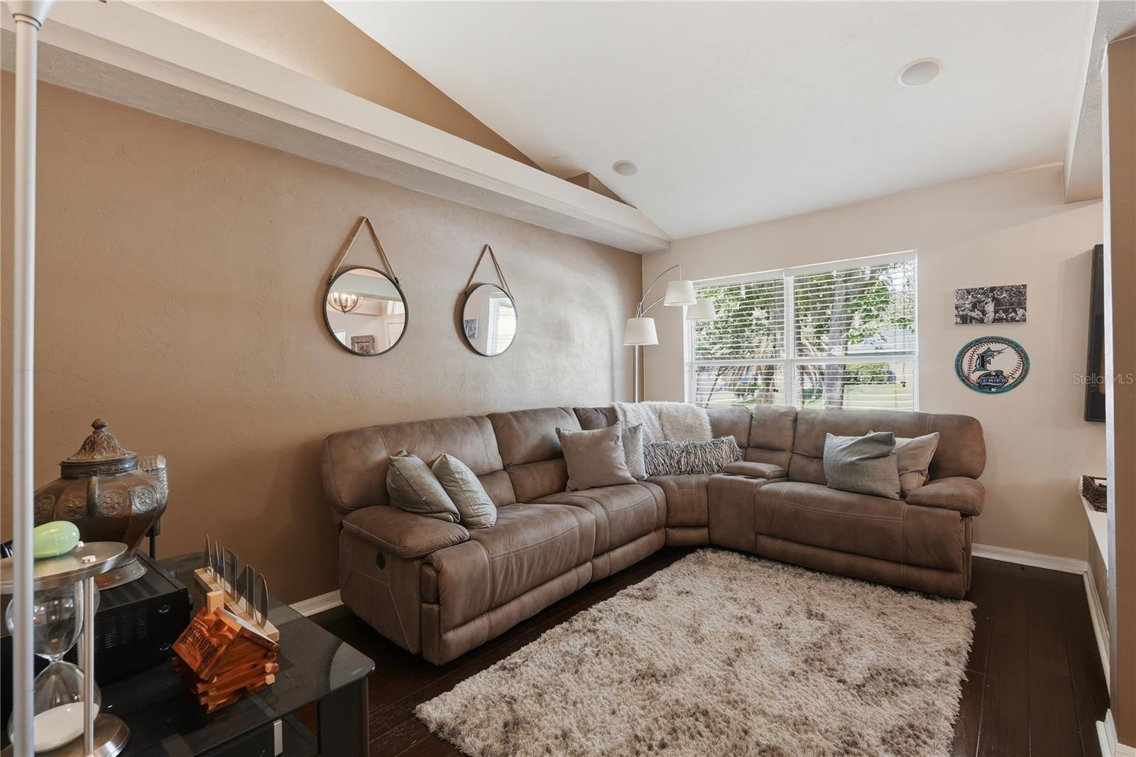 BROADMOOR PH 5 - Residential