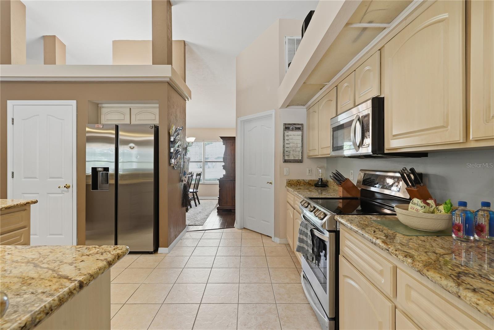 BROADMOOR PH 5 - Residential
