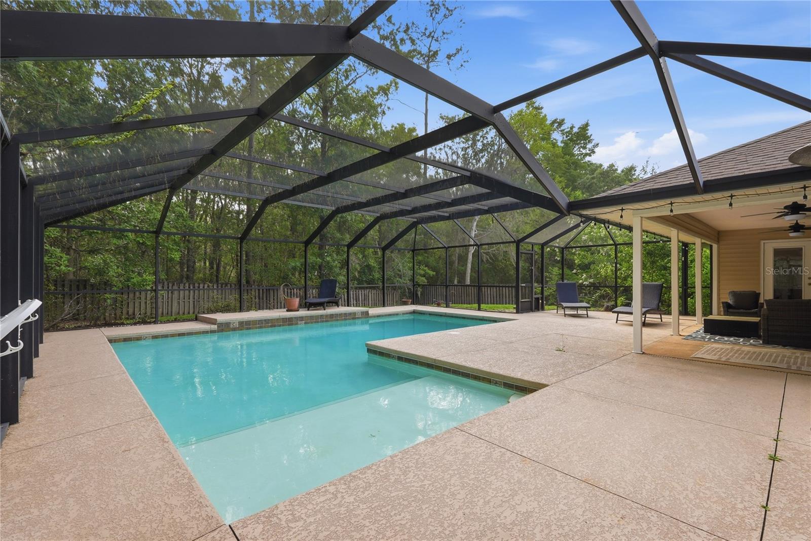 BROADMOOR PH 5 - Residential