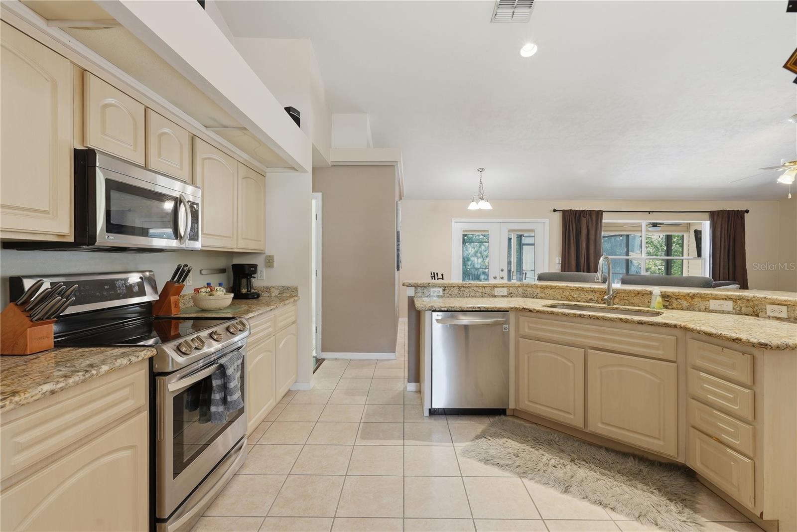 BROADMOOR PH 5 - Residential