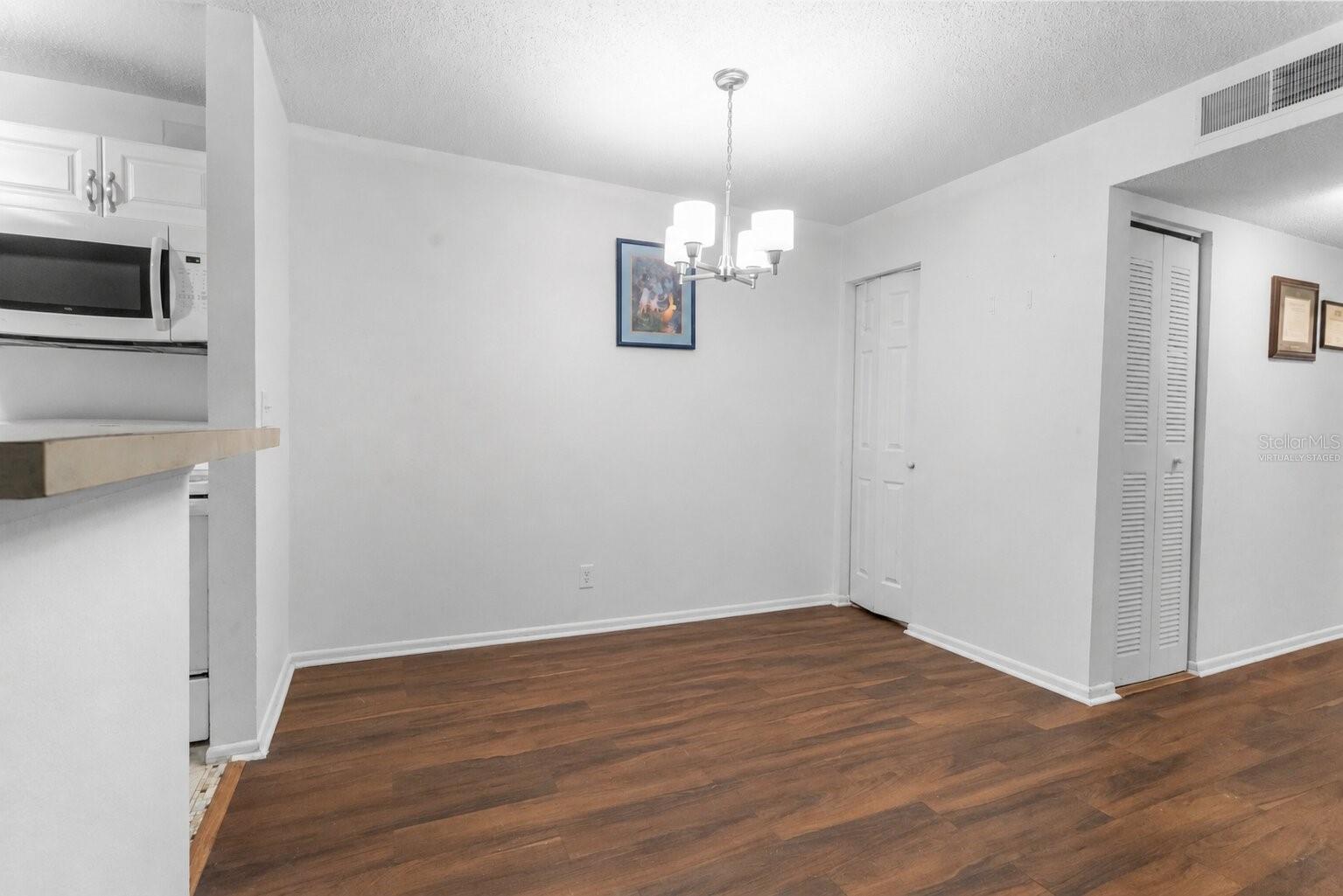RAINTREE VILLAGE CONDO N - Residential