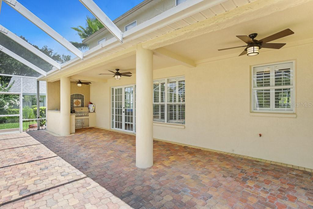 RIVER HILLS COUNTRY CLUB PARCE - Residential Lease