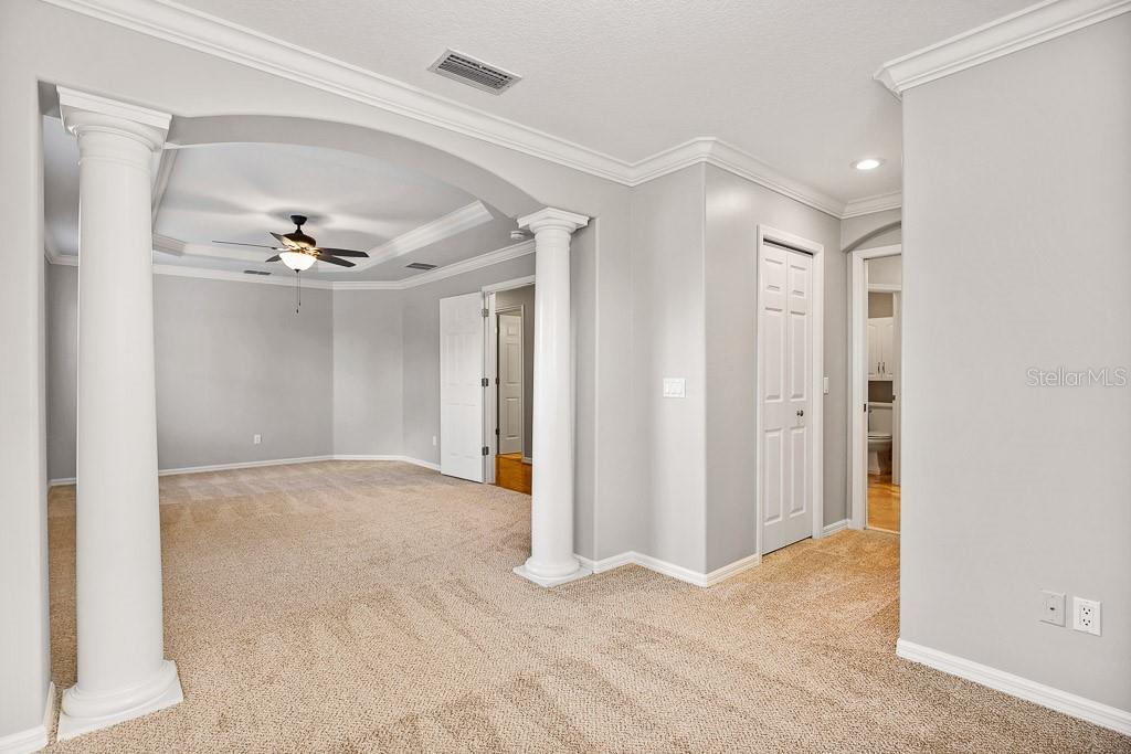 RIVER HILLS COUNTRY CLUB PARCE - Residential Lease