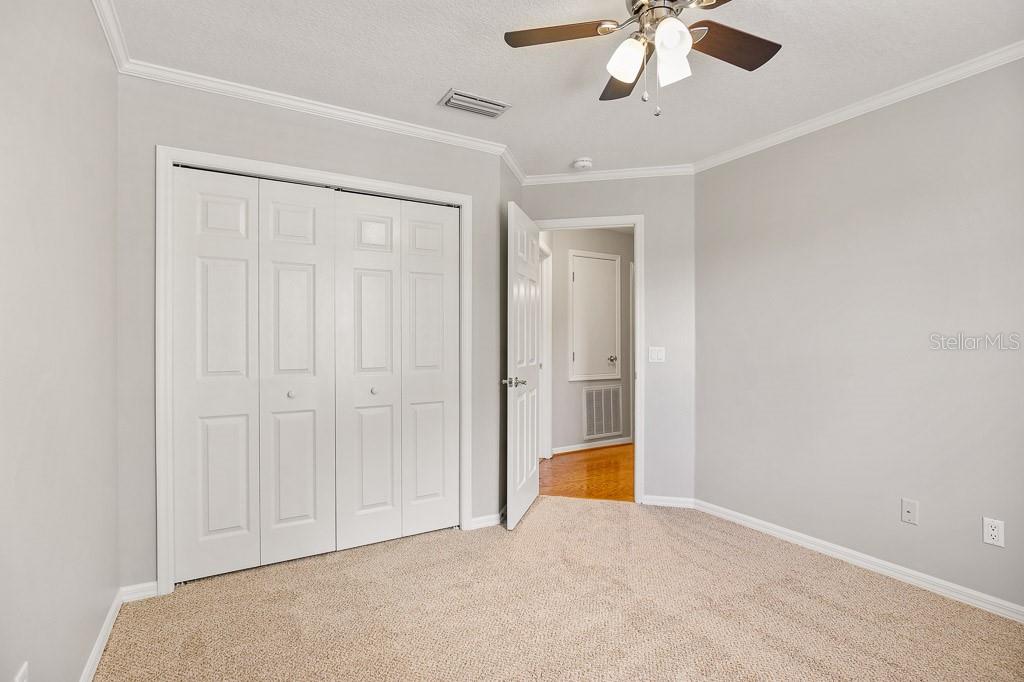 RIVER HILLS COUNTRY CLUB PARCE - Residential Lease