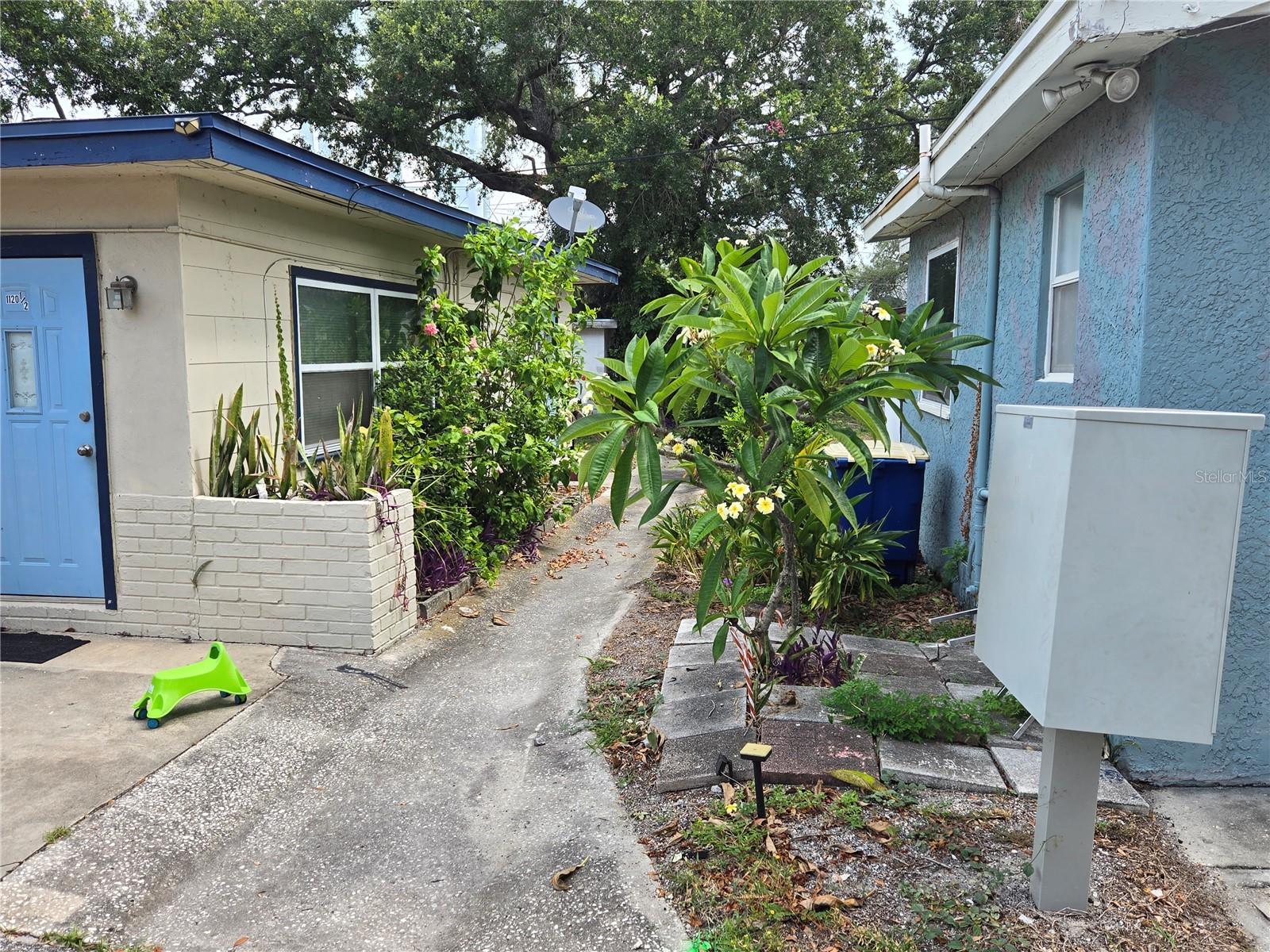 ACRE & UNREC PLAT - Residential