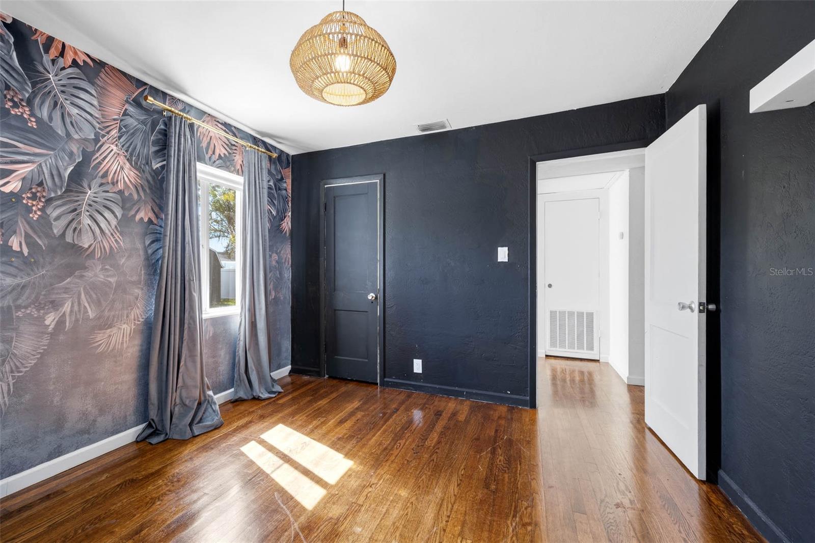 NORTH ST PETERSBURG - Residential