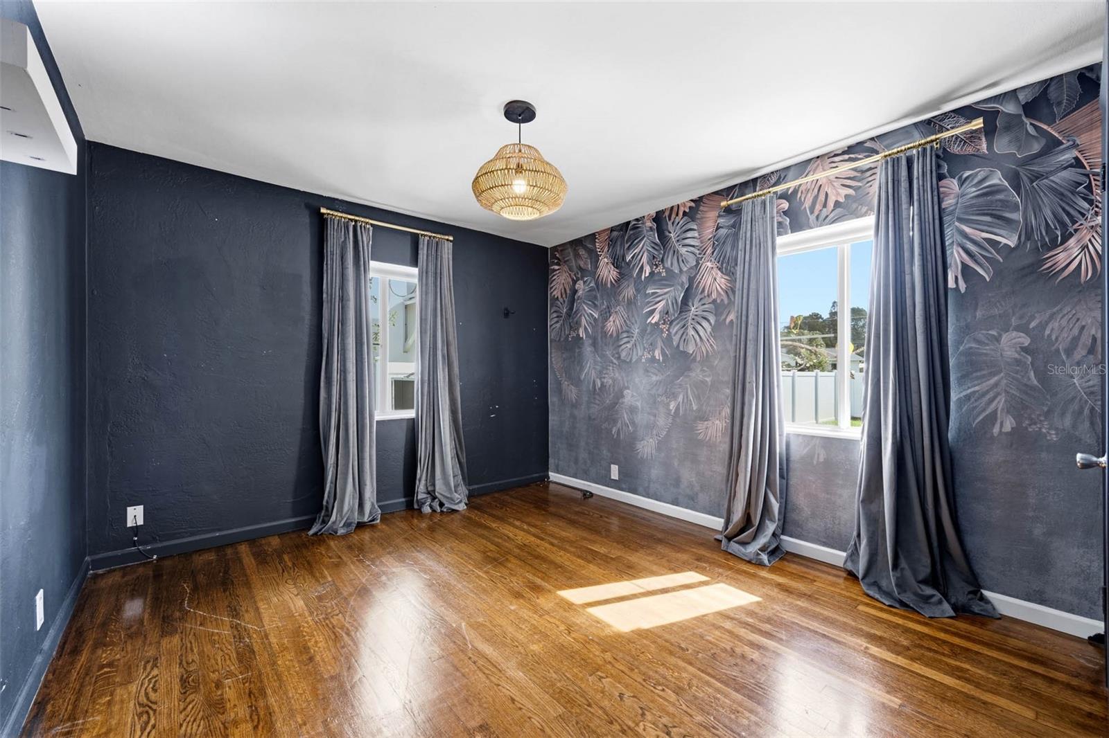 NORTH ST PETERSBURG - Residential