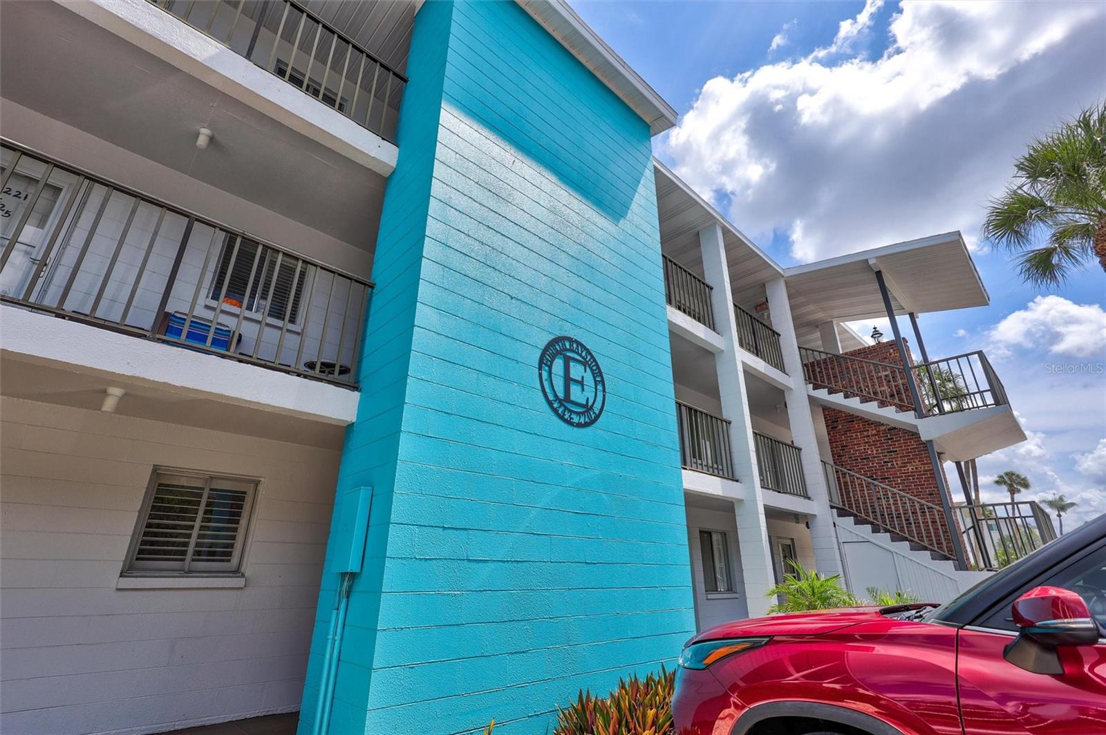 THE FOURTH BAYSHORE - Residential
