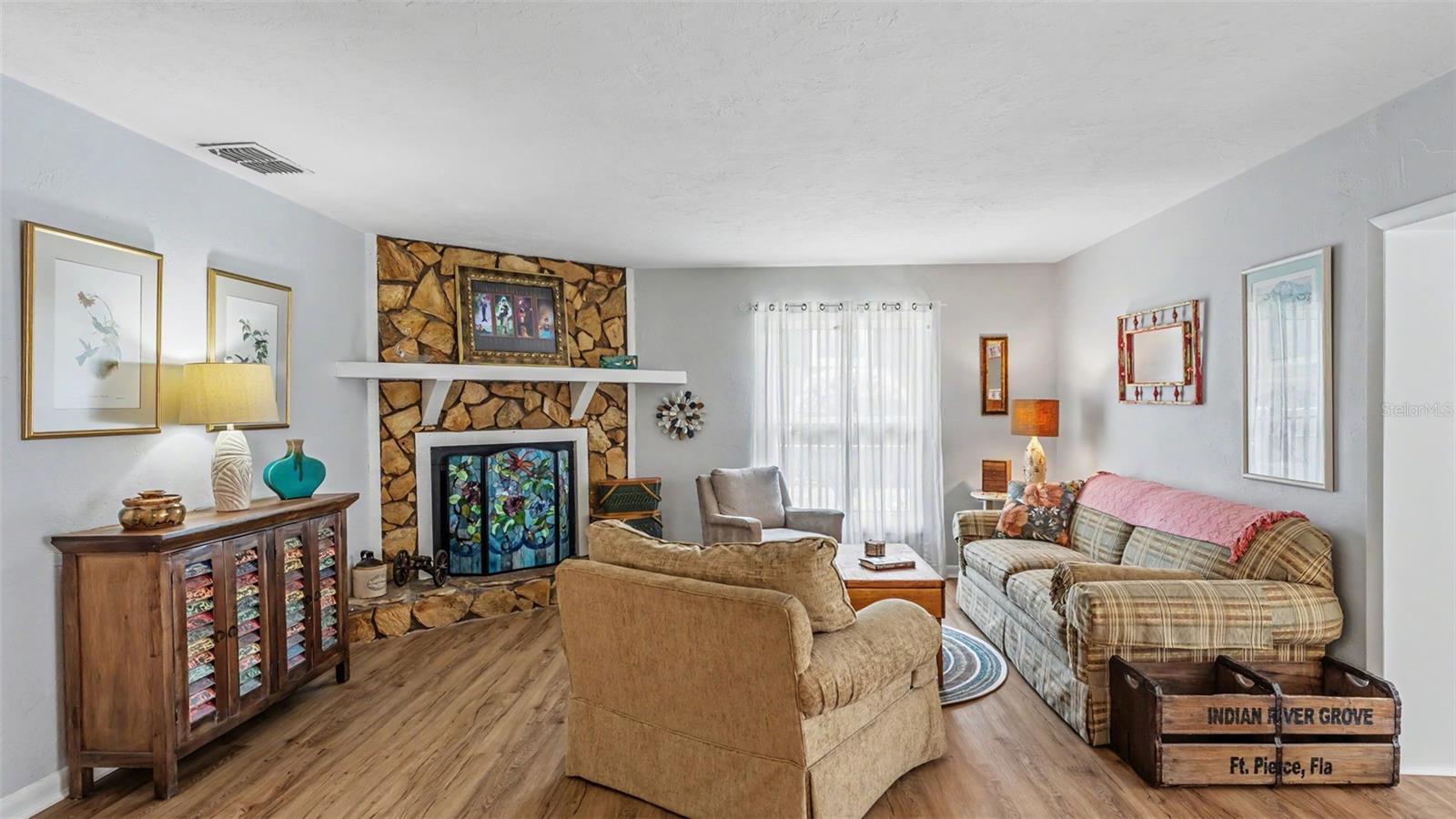 WILLOW RUN - Residential