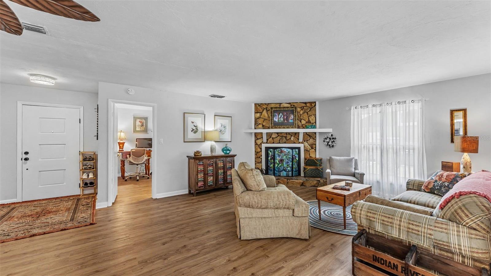 WILLOW RUN - Residential
