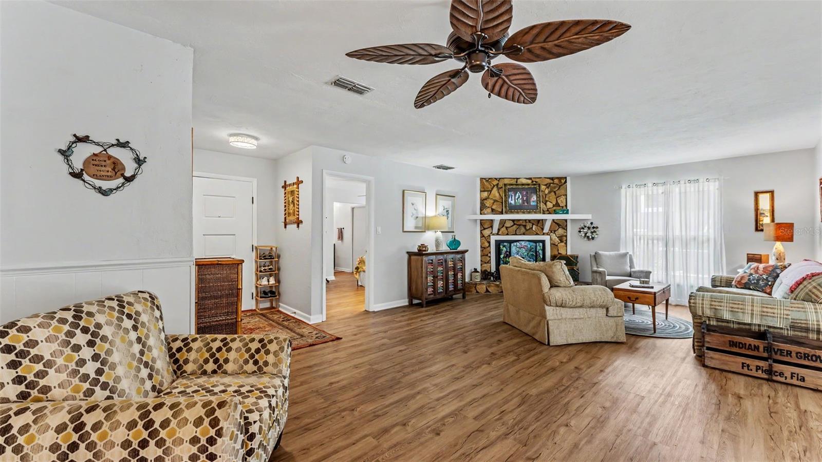 WILLOW RUN - Residential