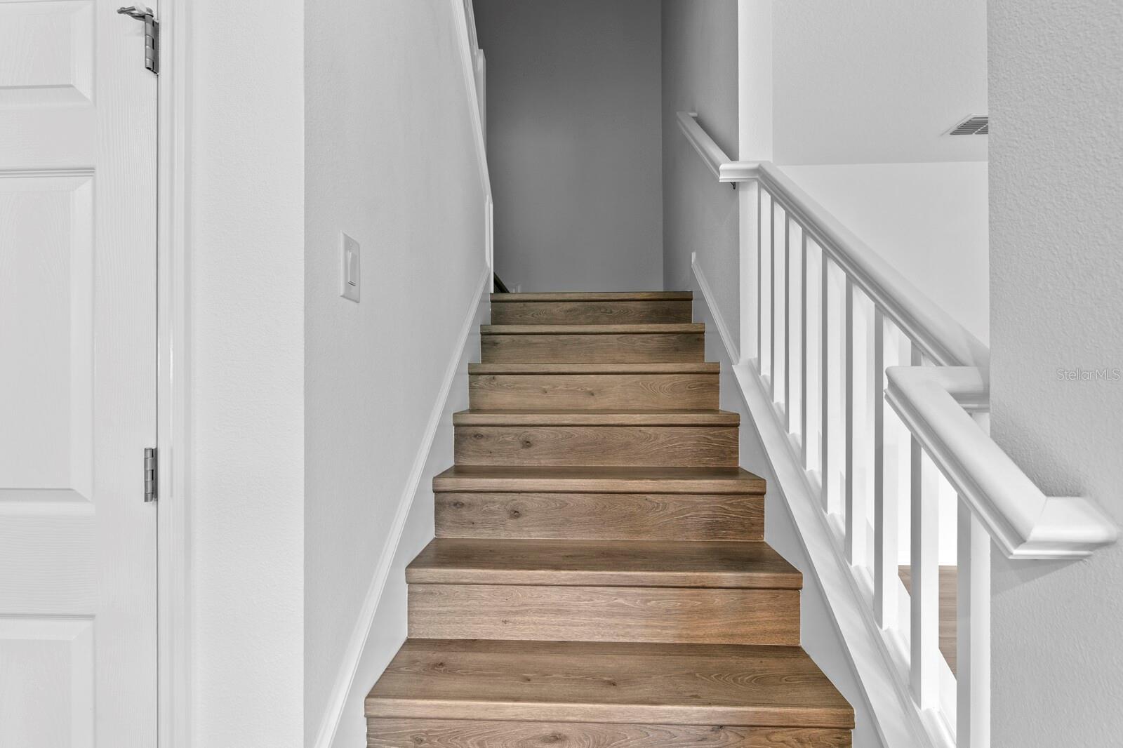 K-BAR RANCH GILDED WOODS - Residential