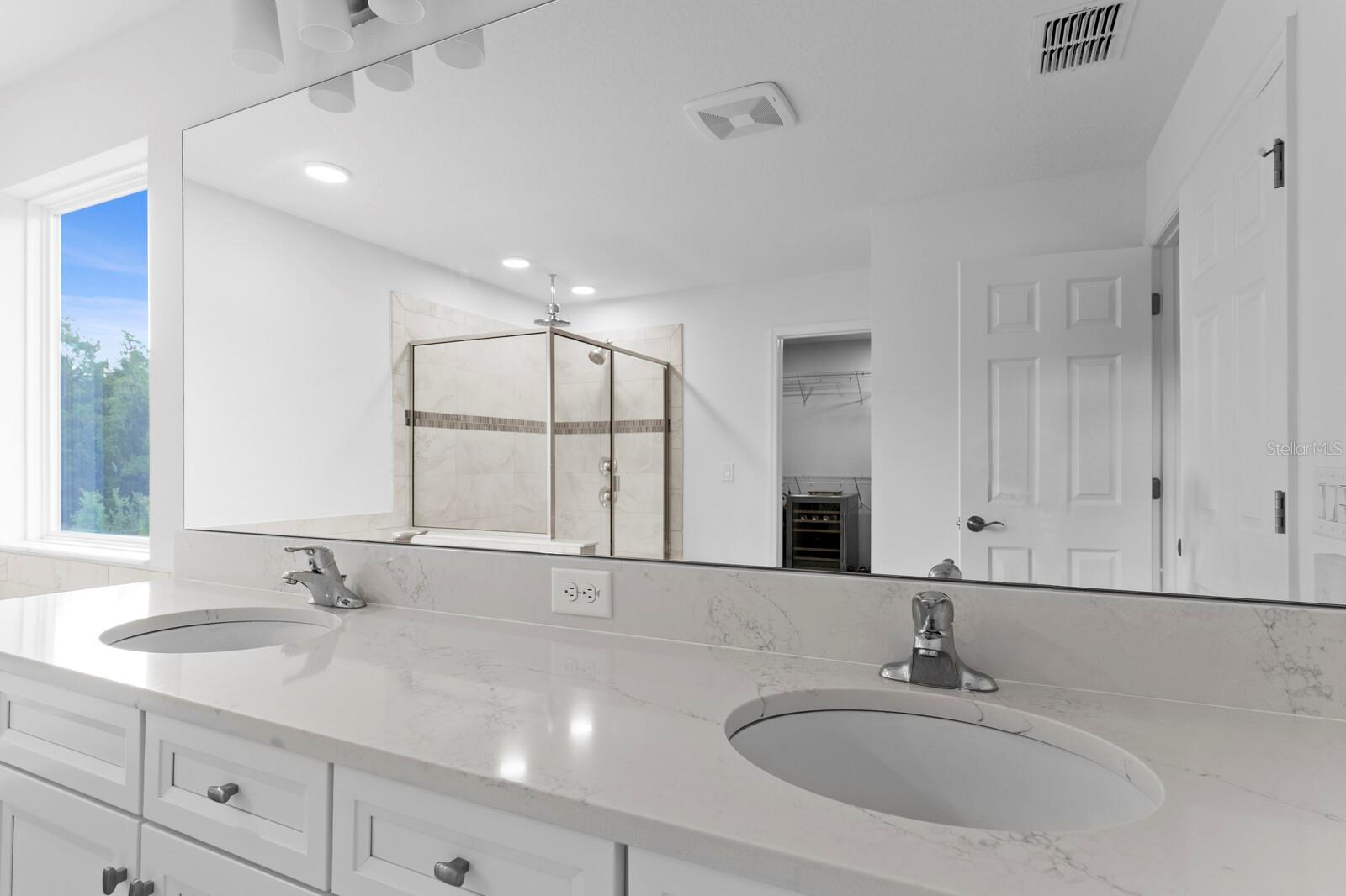K-BAR RANCH GILDED WOODS - Residential