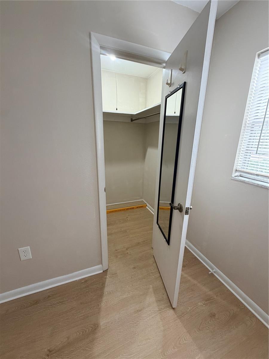 LA VENTURA A CONDO - Residential Lease
