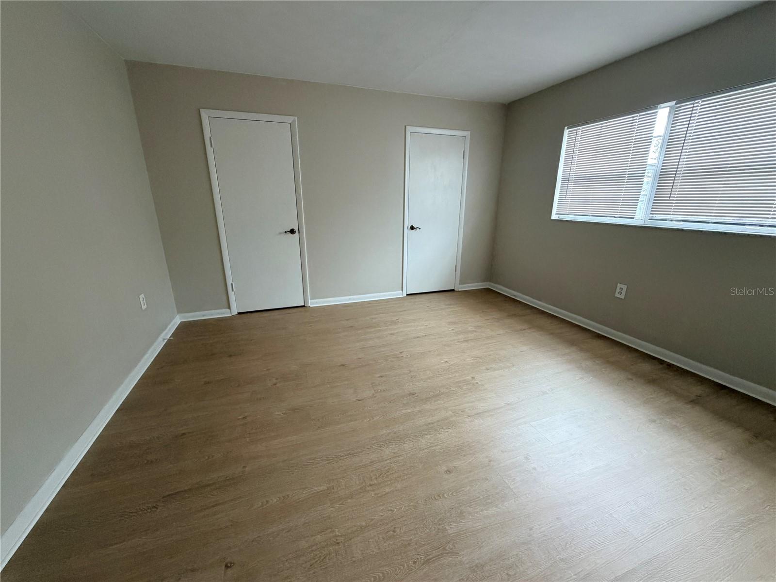 LA VENTURA A CONDO - Residential Lease