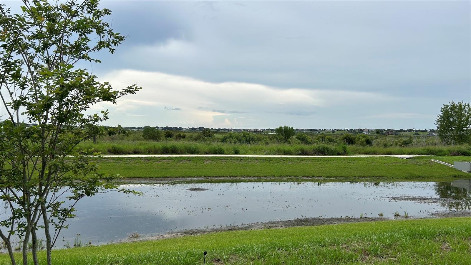 EDEN HILLS - Residential Lease