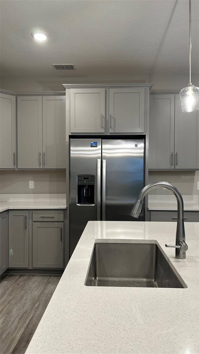 EDEN HILLS - Residential Lease